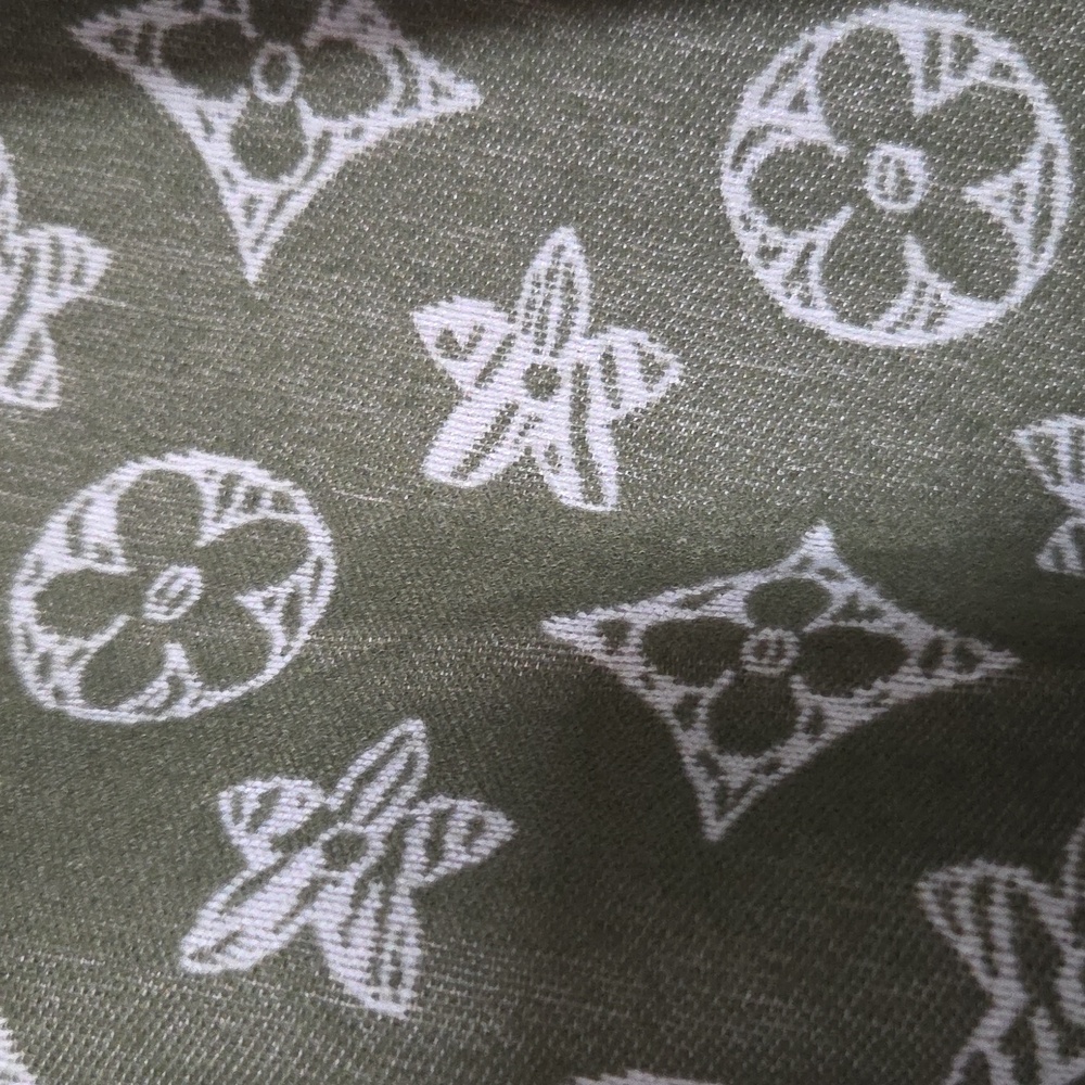Fashion Scarf/Shawl NWOT - Picture 2 of 3